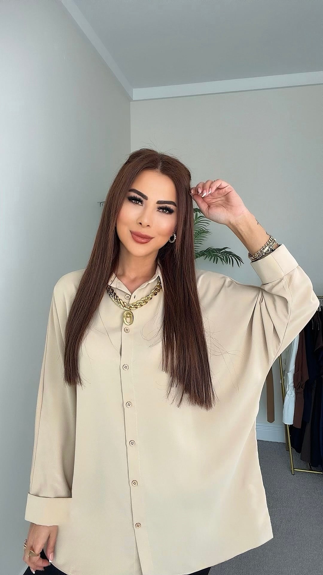 Manse Kadın Dökümlü Oversize Bej Gömlek