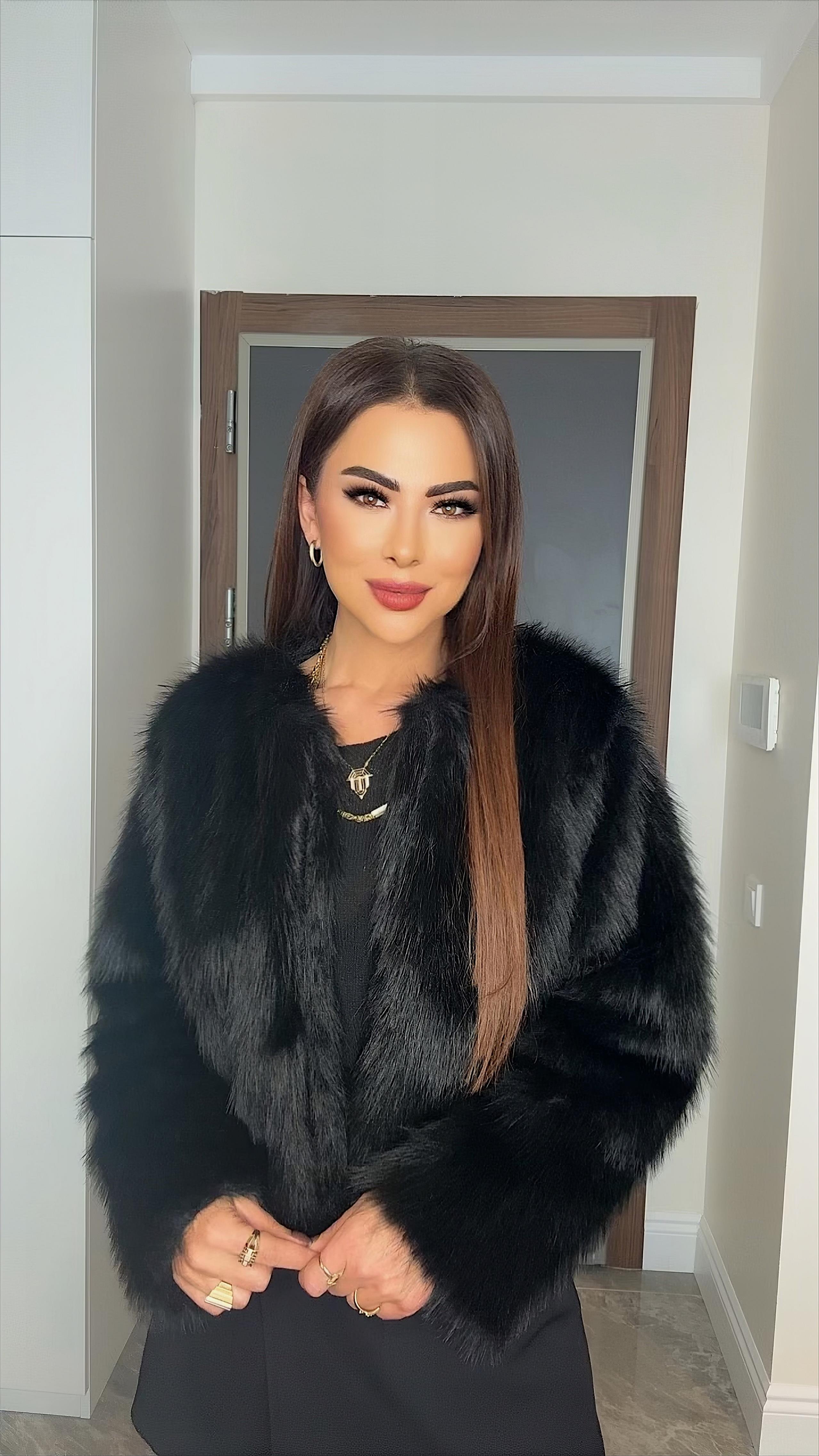 Mia Kadın Siyah Suni Kısa Kürk