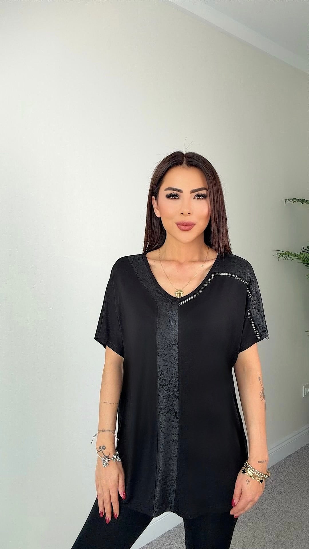 Render Kadın Deri Taş Detaylı Bluz