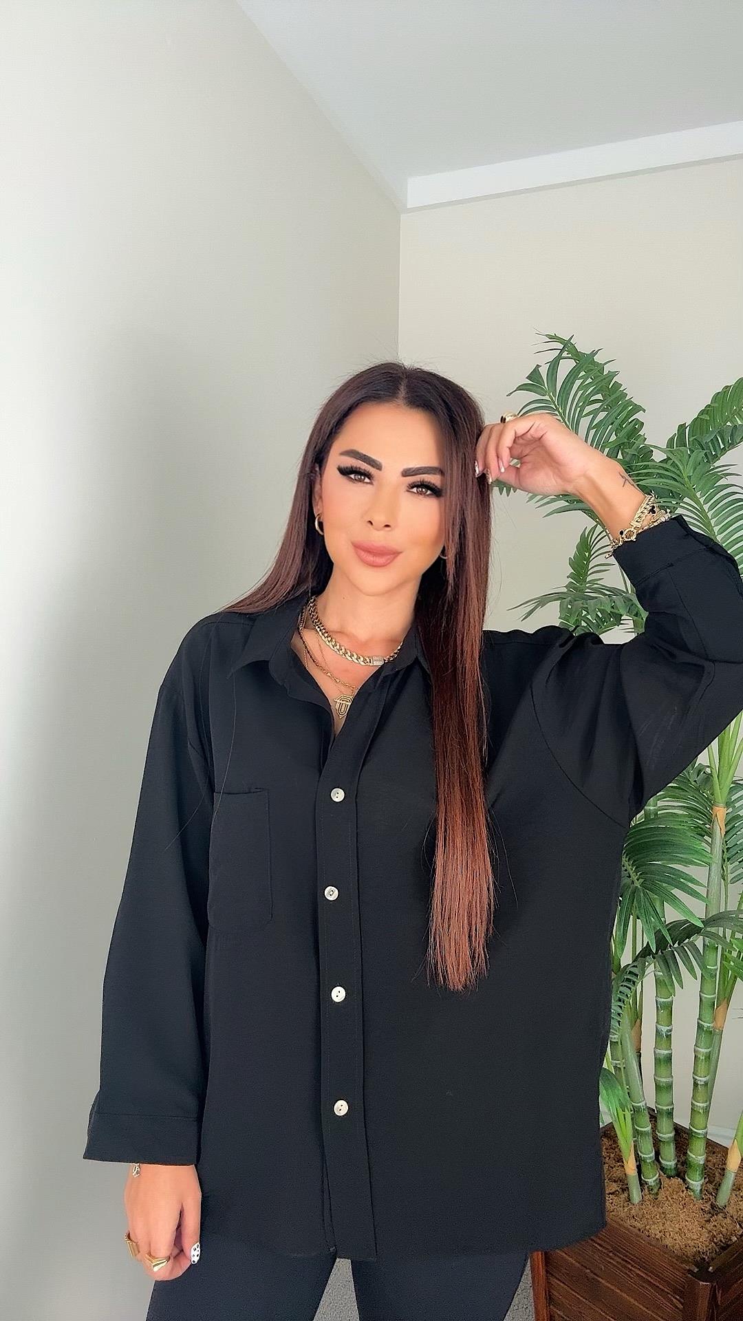 Robe Kadın Tek Cepli Oversize Siyah Gömlek