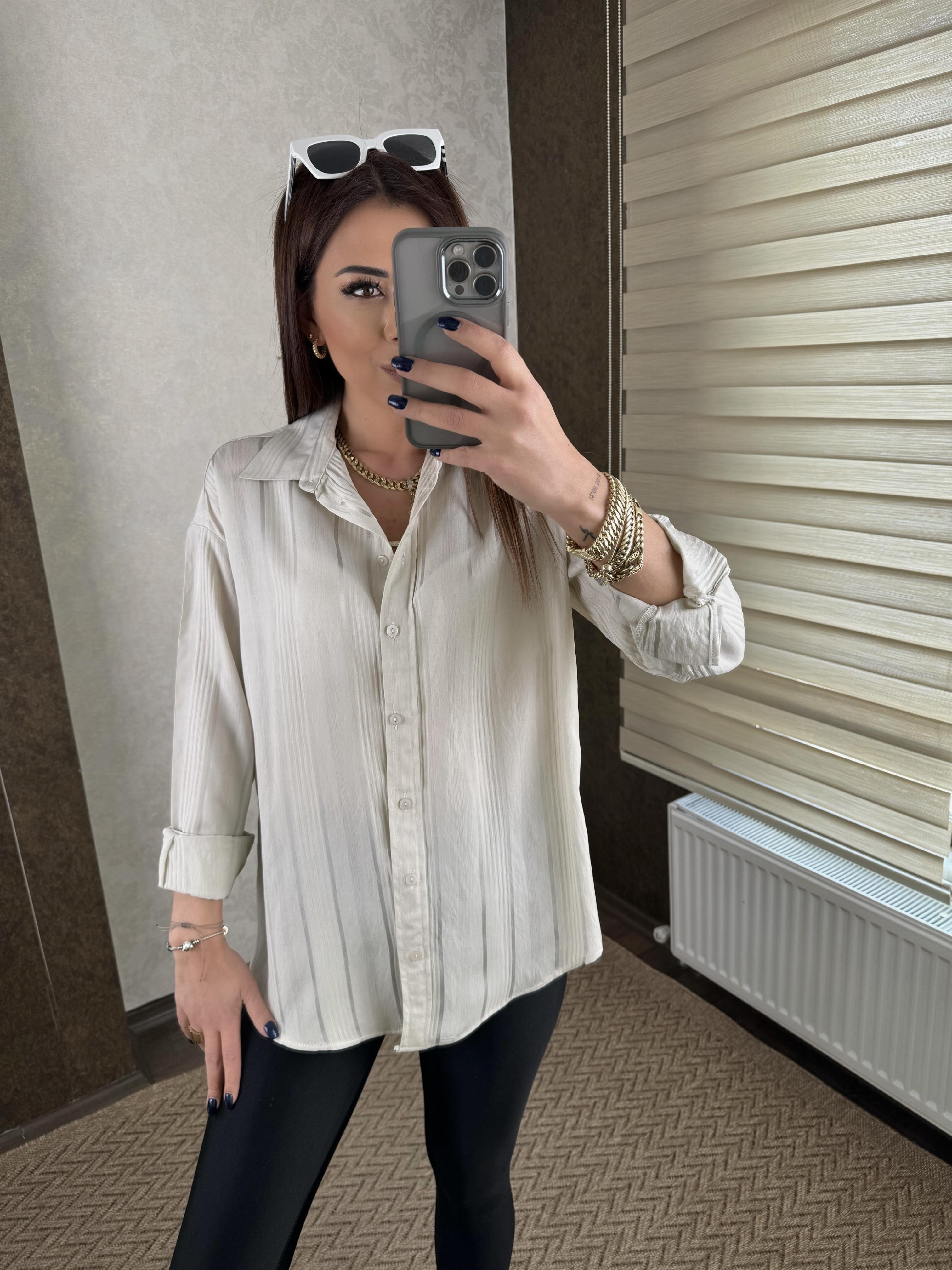 Ruth Kadın Gofre Bej Gömlek