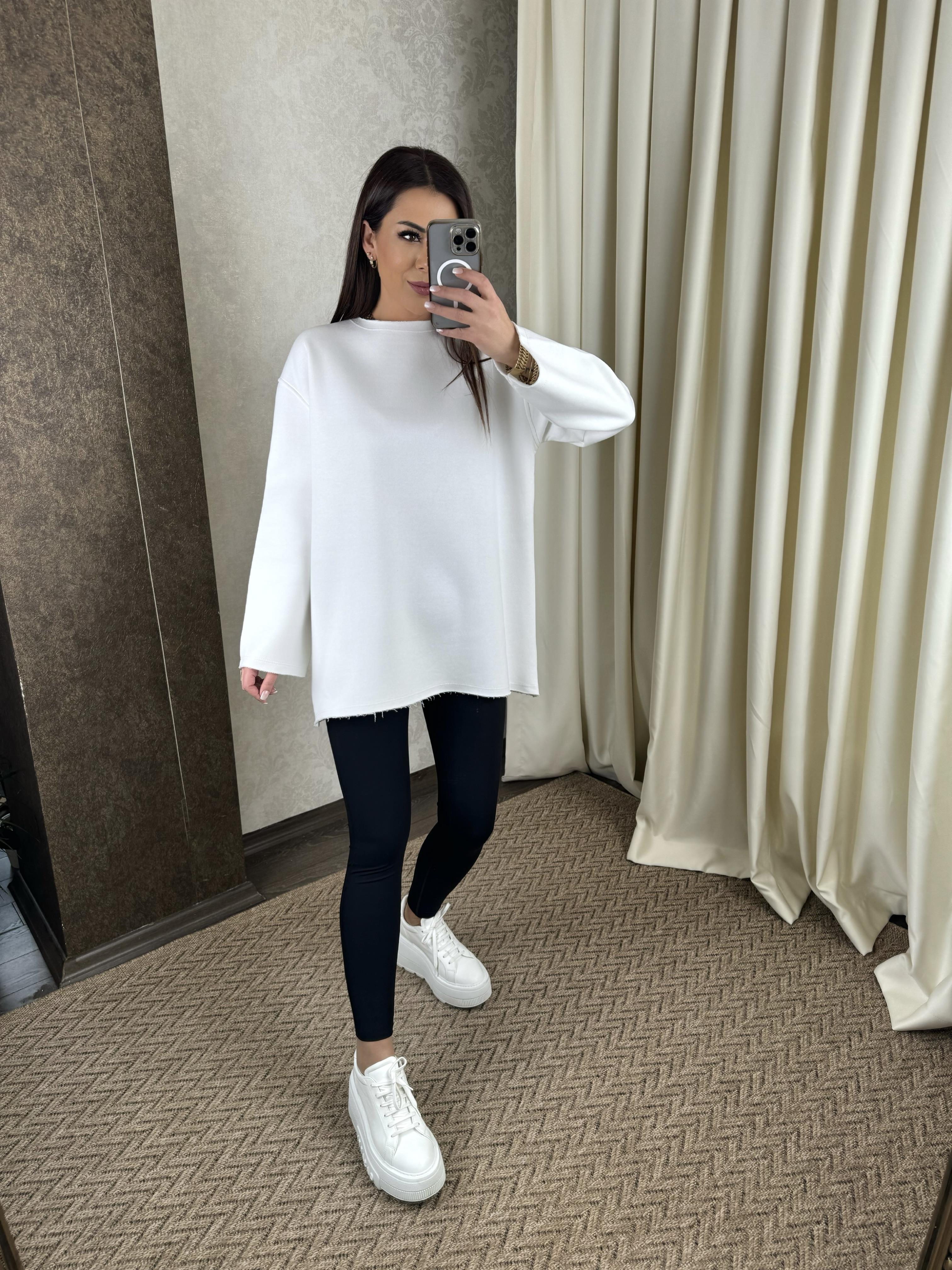 Selly Kadın Oversize Salaş Beyaz Sweat