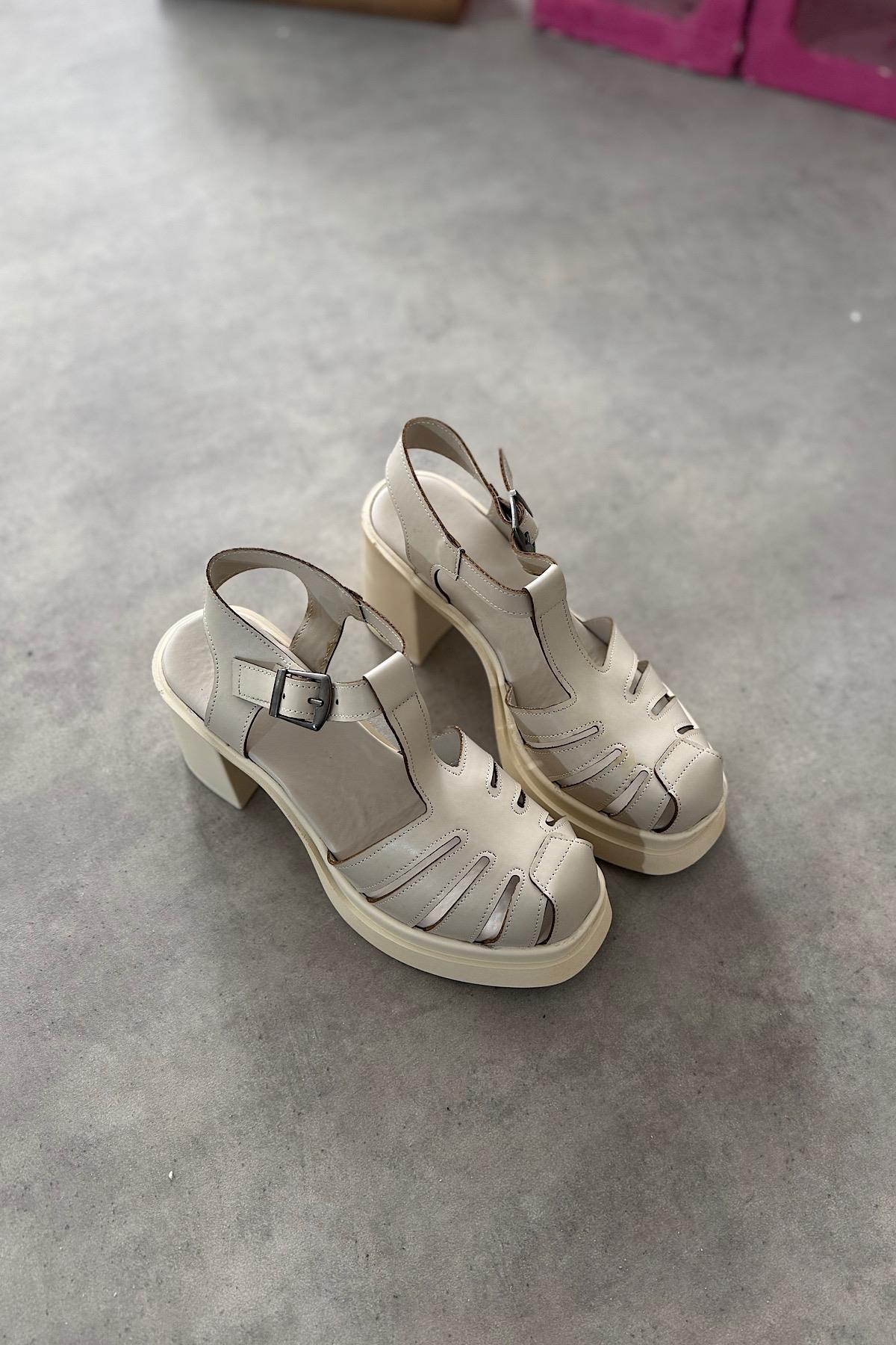 Lalli Bej Kafes Detaylı Kadın Sandalet