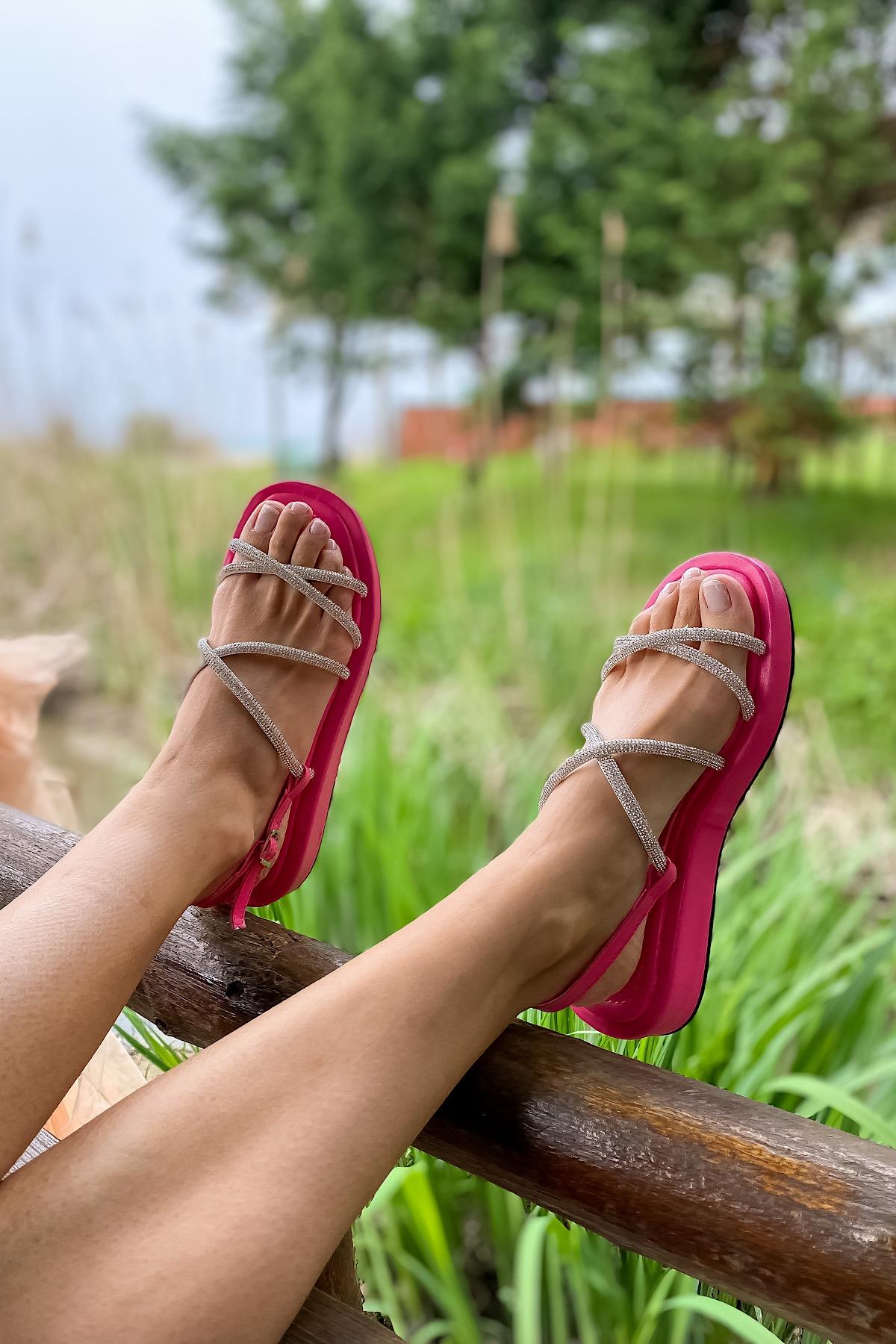 Melon Fuşya Taşlı Kadın Sandalet