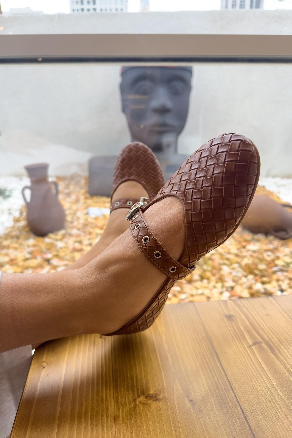 Nies Taba Cilt Örgü Detaylı Kadın Babet