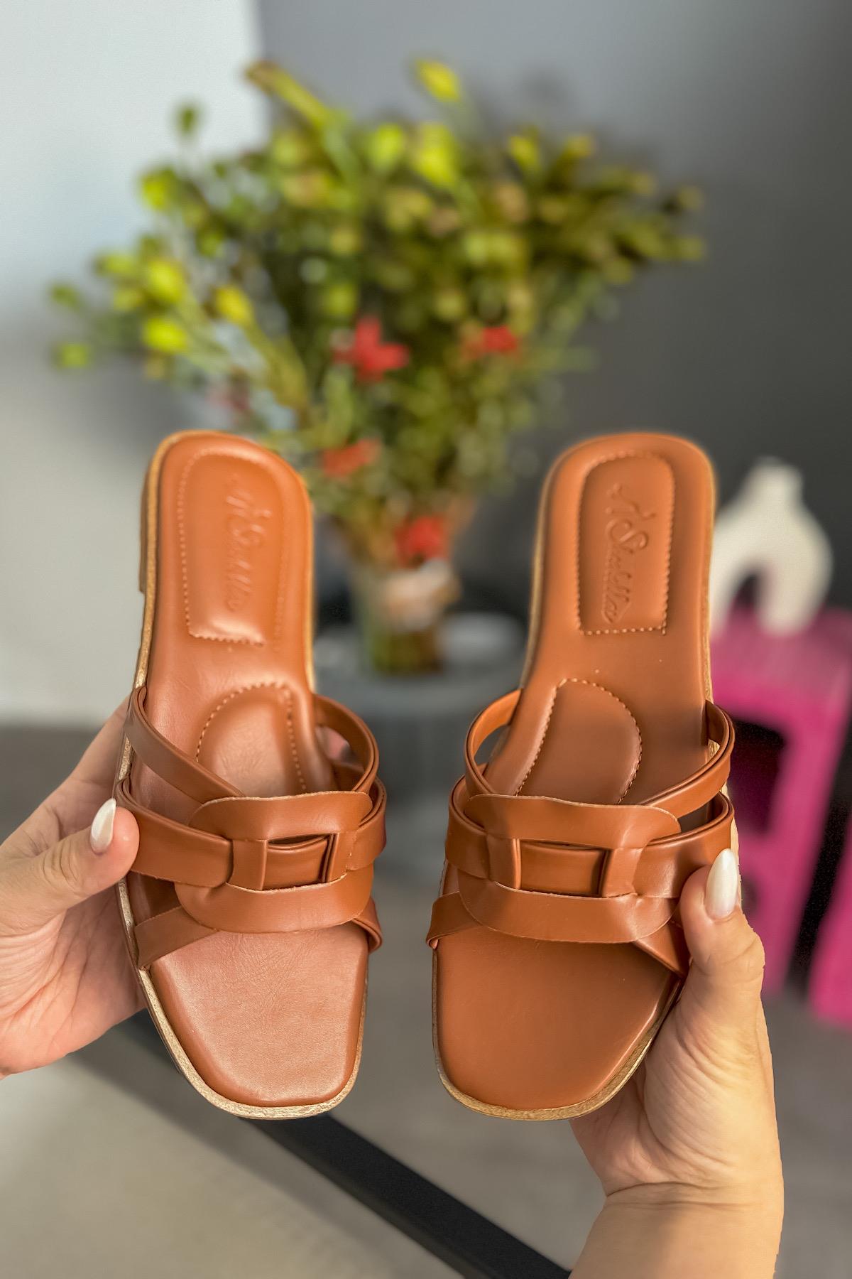 Patrick Taba Düğüm Cilt Detaylı Kadın Terlik