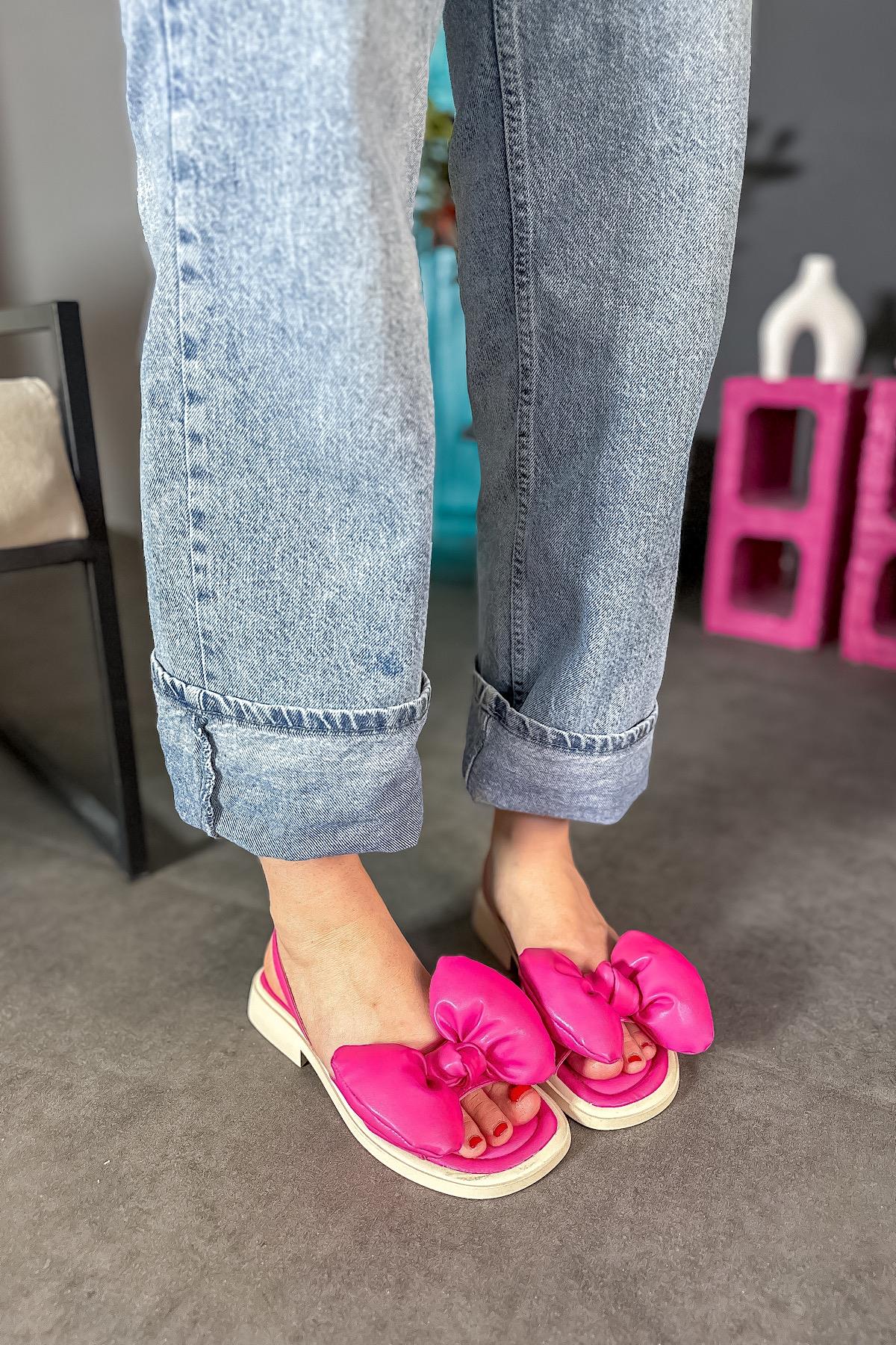 Pinky Fuşya Fiyonk Detaylı Kadın Biyeli Sandalet