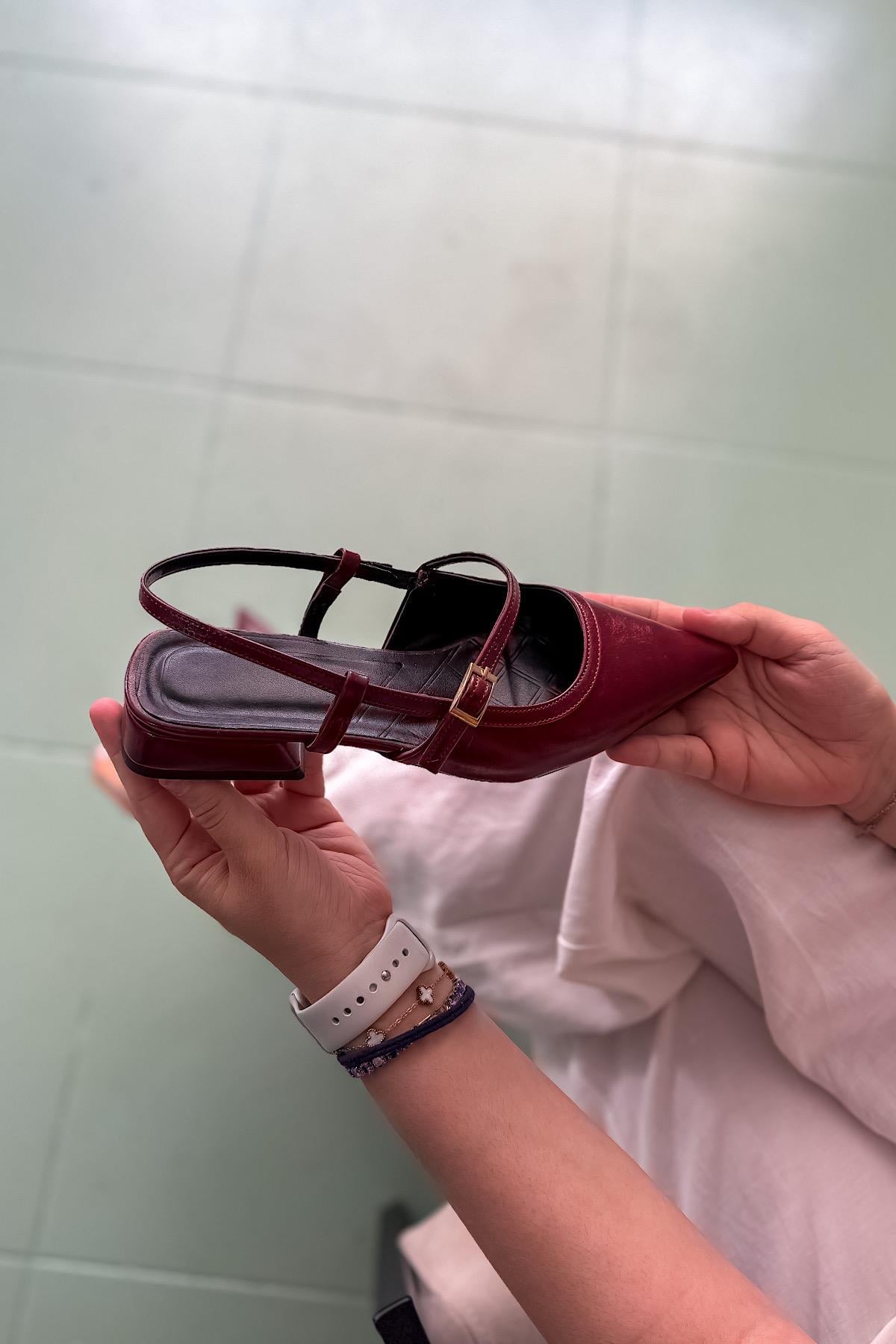 Plen Bordo Cilt Biye Detaylı Kadın Babet