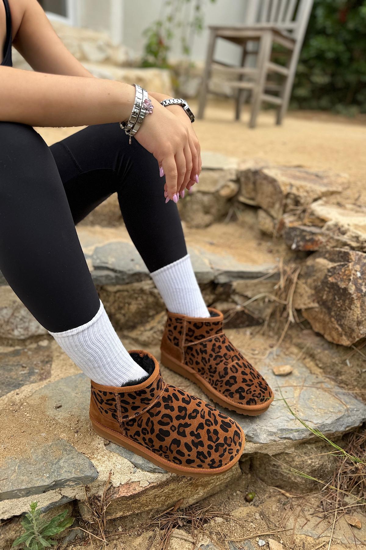 Prag Taba Hakiki Deri Kürklü Kadın Bot