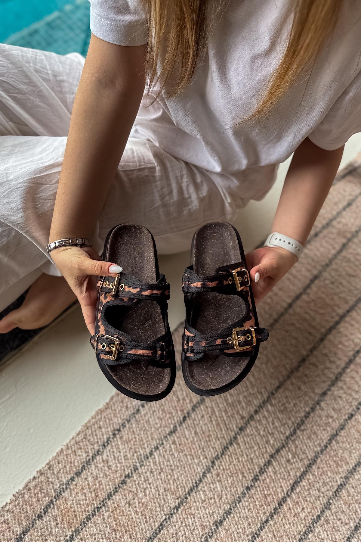 Ressia Leopar Çift Toka Detaylı Kadın Terlik