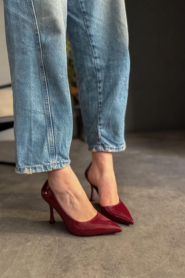 Alte Bordo Rugan Topuklu Kadın Ayakkabı