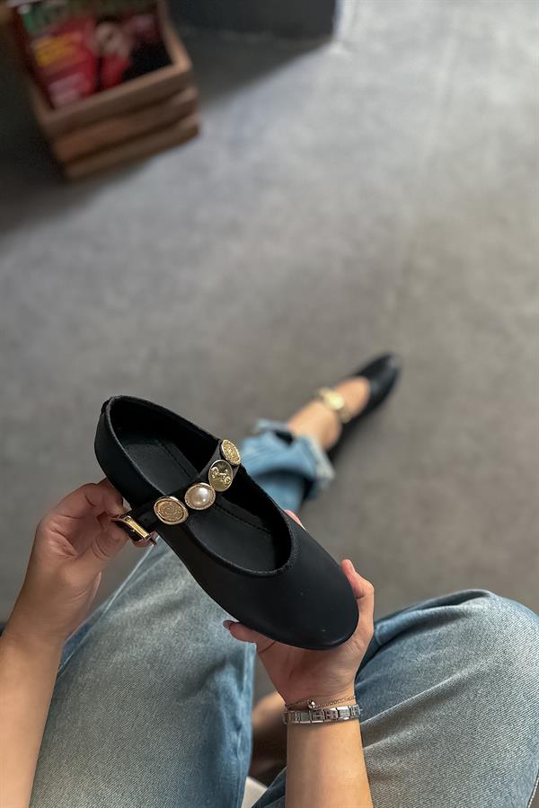 Beef Siyah Cilt Gold Toka Detaylı Kadın Babet