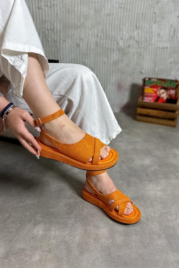 Belax Turuncu Biyeli Kadın Sandalet