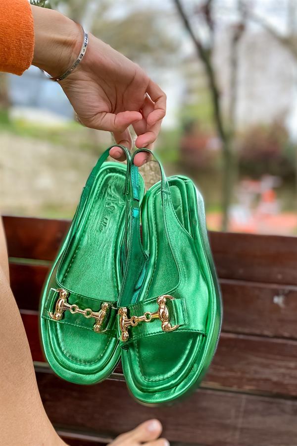 Bellini Yeşil Tokalı Kadın Sandalet