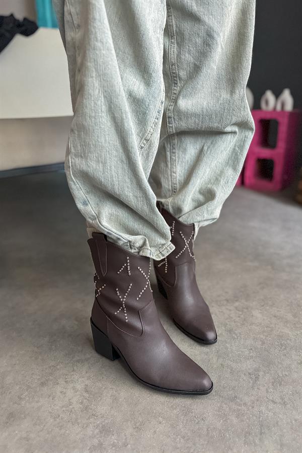 Berceste Acı Kahve Taş Desen Detaylı Kadın Bot