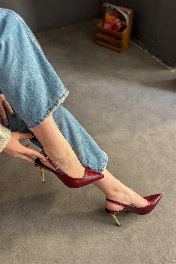 Brun Bordo Rugan Gold Toka Detaylı Kadın Topuklu Ayakkabı