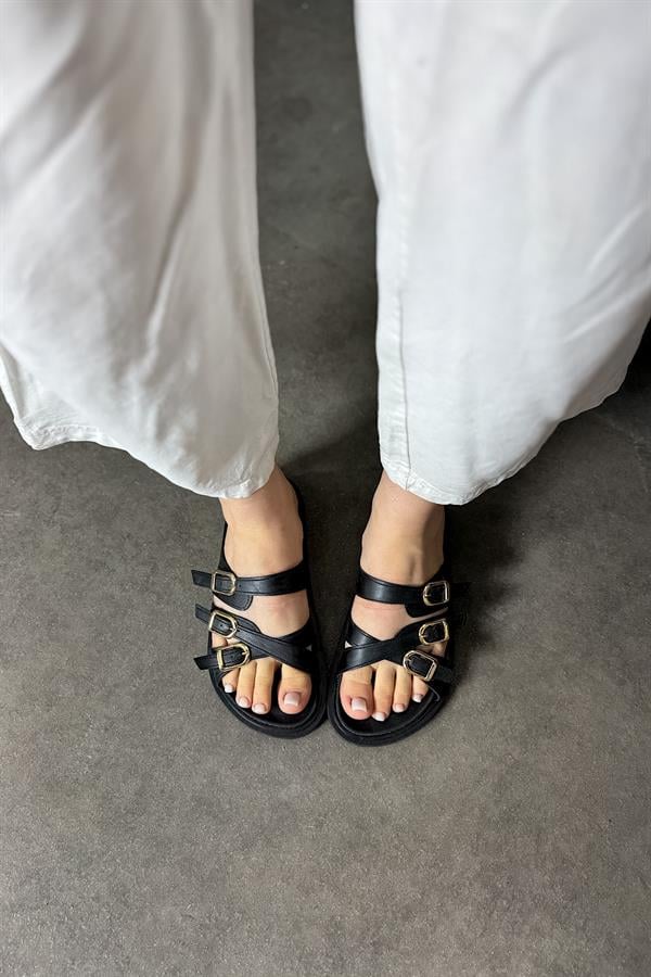 Chani Siyah Biye Detaylı Kadın Terlik