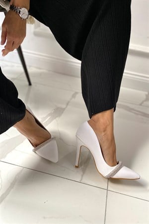 Cliff Beyaz Kalın Biyeli Taşlı Kadın Stiletto