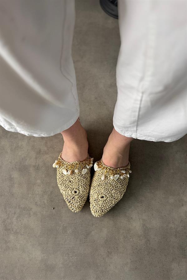 Clon Hasır Örgü Deniz Kabuk Detaylı Kadın Terlik