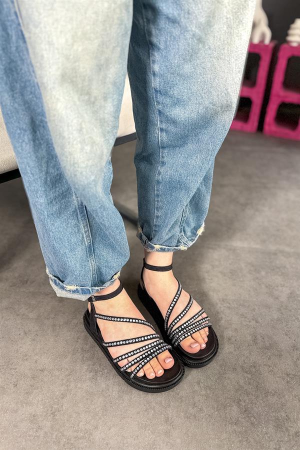 Conte Siyah Taş Detaylı Kadın Biyeli Sandalet