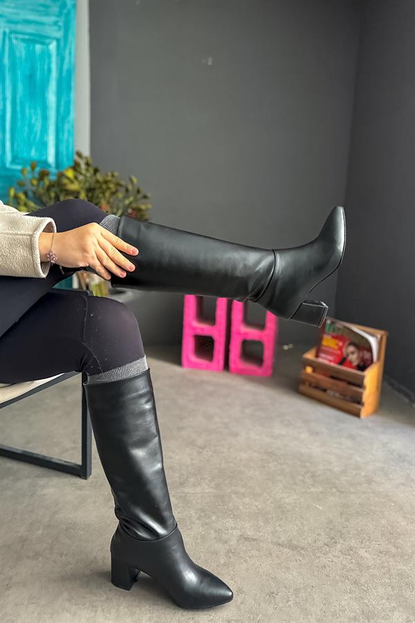 Cusco Siyah Cilt Kadın Topuklu Çizme