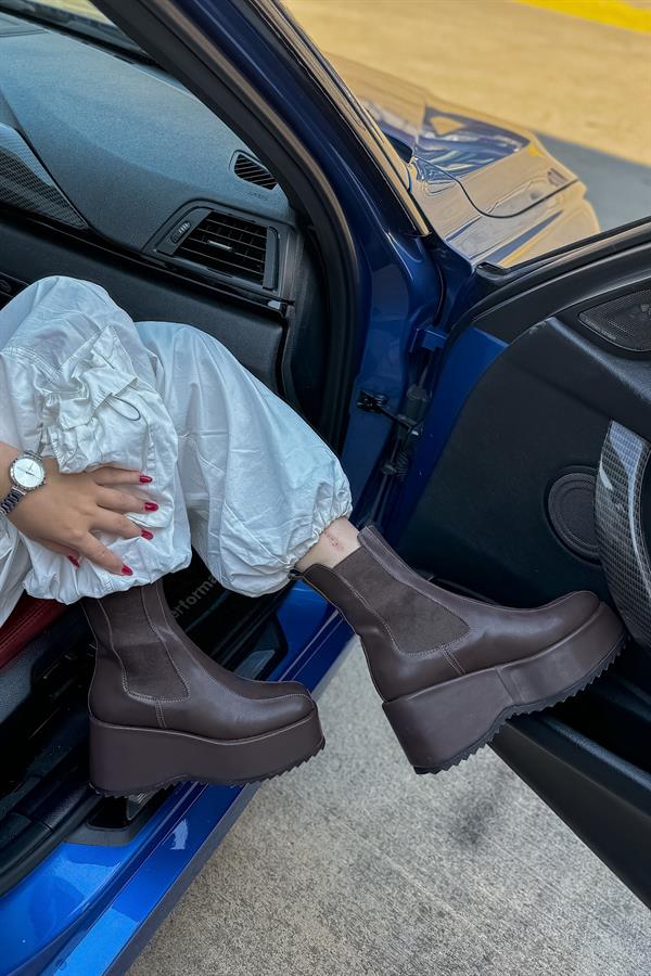 Dylan Acı Kahve Lastik Detaylı Kadın Bot