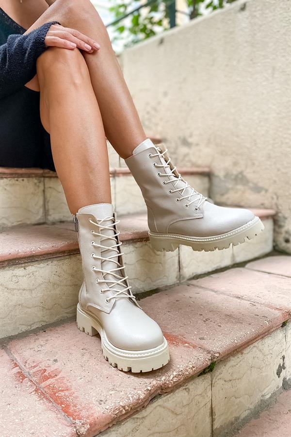 Edzard Bej Cilt Bağcıklı Kadın Postal