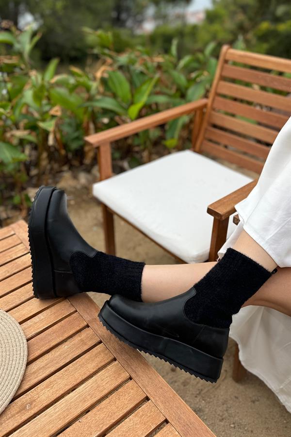 Eldon Siyah Triko Kadın Bot