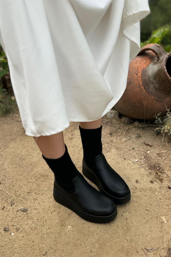 Eldon Siyah Triko Kadın Bot