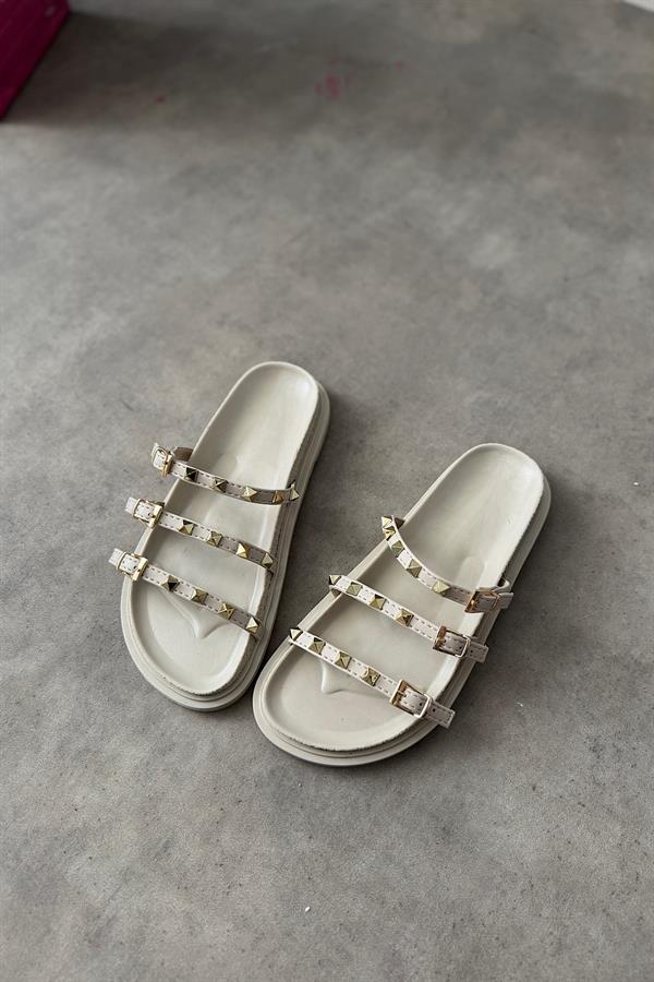 Eyte Bej Cilt Gold Zımba Detaylı Kadın Terlik