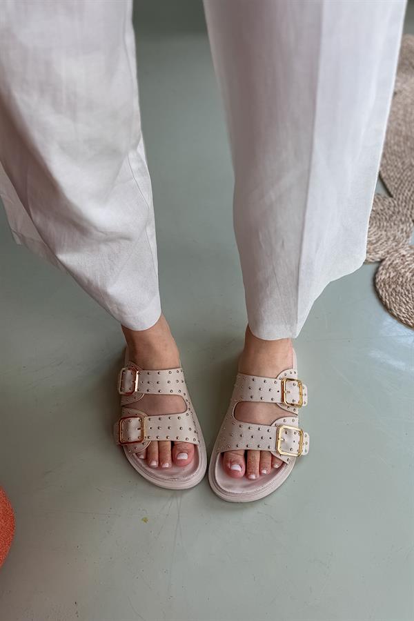 Gale Bej Çift Tokalı Pim Detaylı Kadın Topuklu Terlik