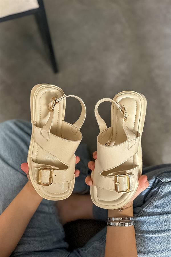 Goldiee Bej Çift Kemer Detaylı Kadın Sandalet