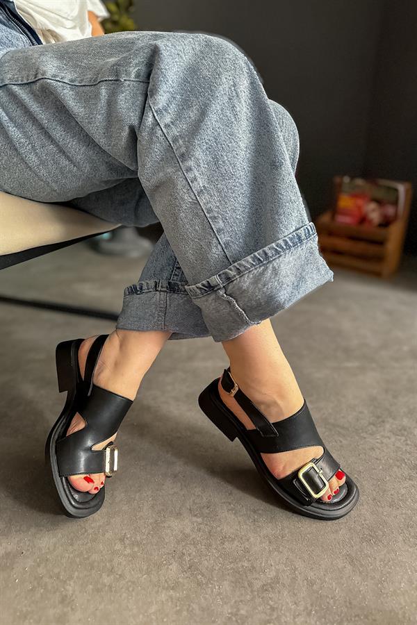 Goldiee Siyah Çift Kemer Detaylı Kadın Sandalet