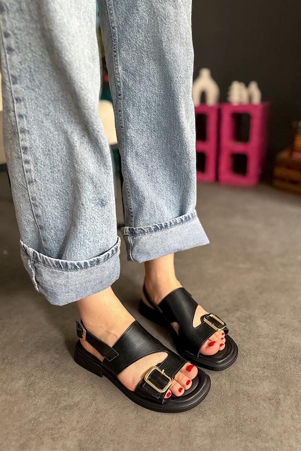Goldiee Siyah Çift Kemer Detaylı Kadın Sandalet