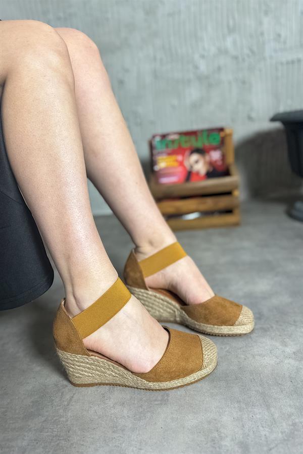 Hesi Taba Dolgu Topuk Kadın Sandalet
