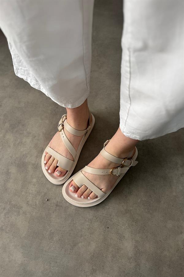 Hessa Bej Parmak Arası Detaylı Kadın Sandalet