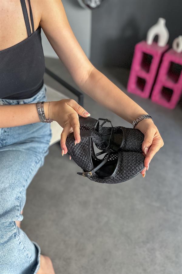 Irıs Siyah File Detaylı Kadın Babet