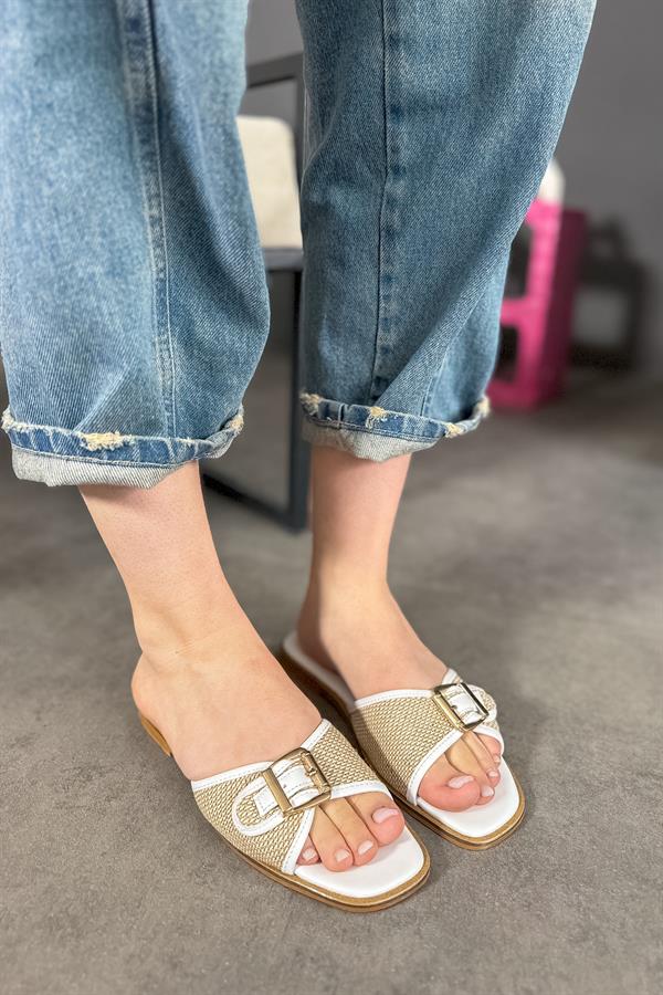 Joan Beyaz Cilt Hasır Toka Detaylı Kadın Terlik