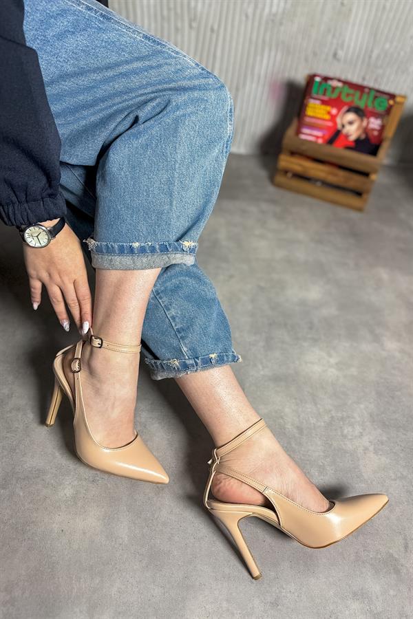 Layla Bej Cilt Biyeli Kadın Topuklu Ayakkabı