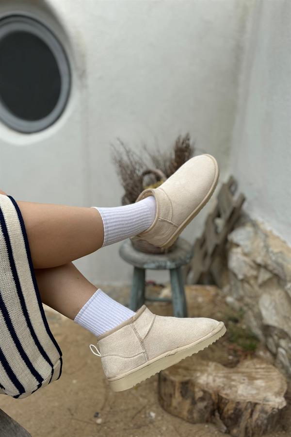 Lingus Bej Süet İçi Kürk Detaylı Kadın Bot