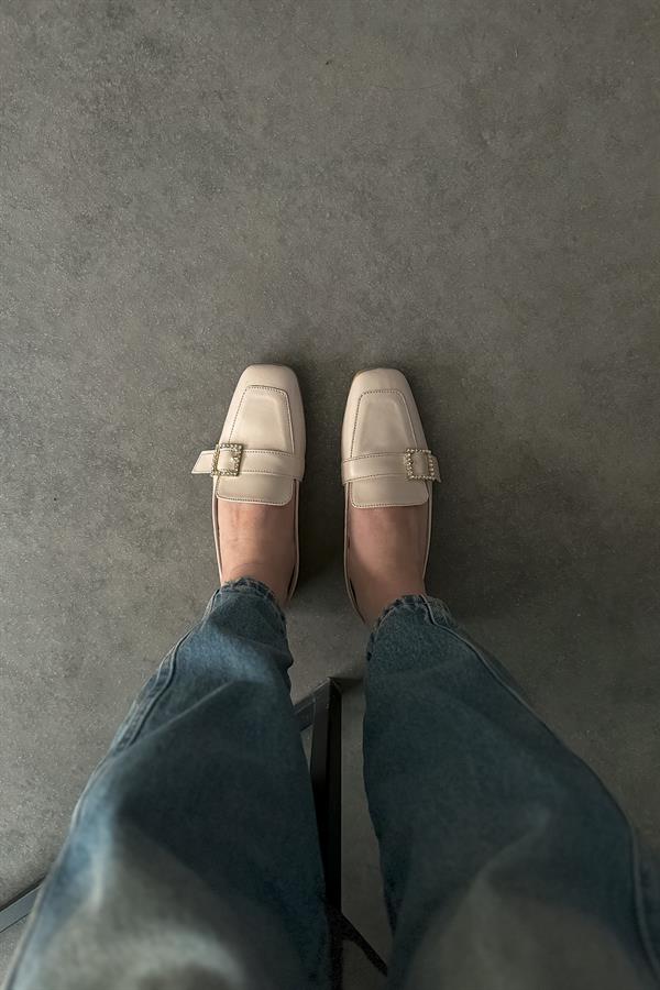 Madel Bej Cılt Kadın Babet