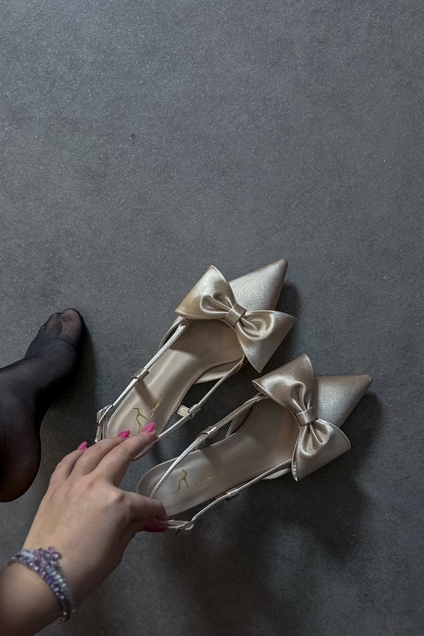 Magenta Bej Fiyonklu Kadın Topuklu Ayakkabı