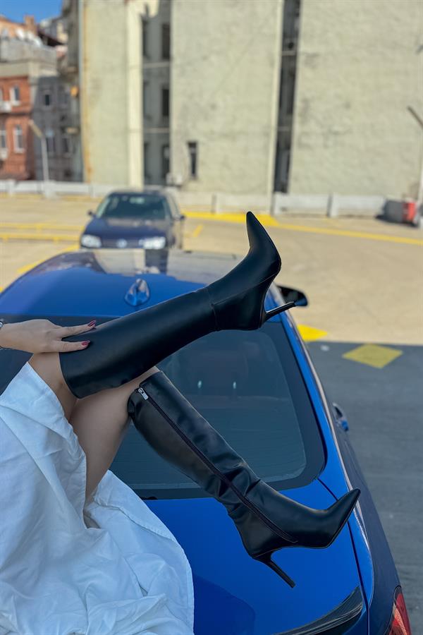 Mek Siyah Cilt Fermuarlı Kadın Çizme