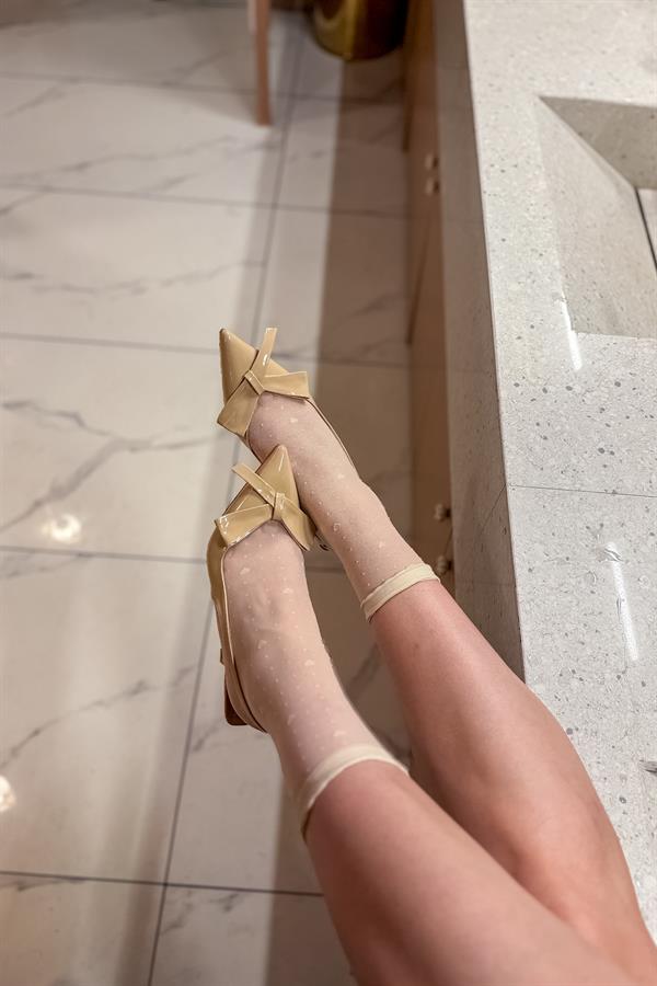 Mera Bej Fiyonk Detaylı Kadın Topuklu Ayakkabı