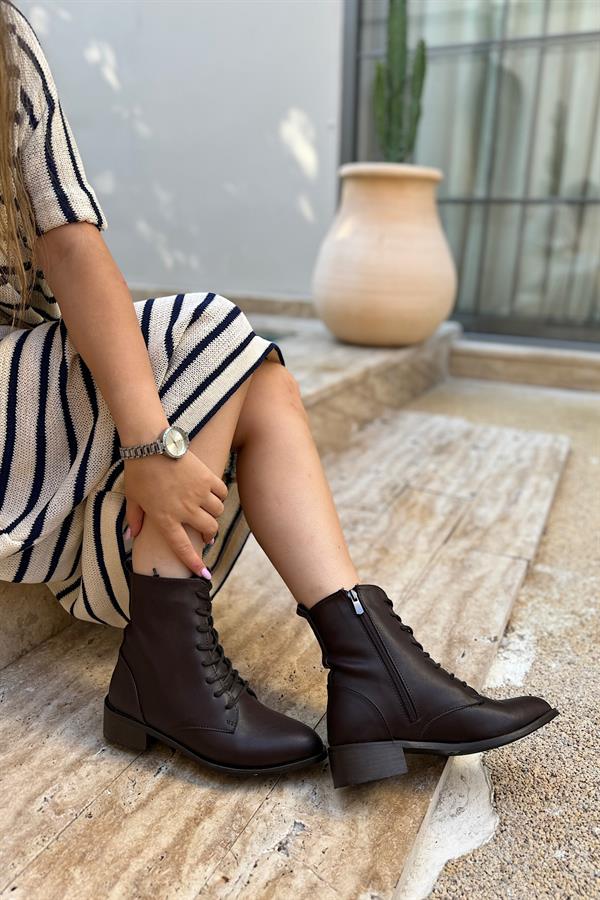 Montelo Acı Kahve Cilt Fermuarlı Kadın Bot