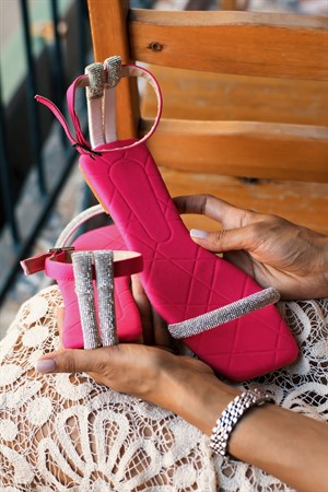 Nicole Fuşya Taşlı Kulaklı Kadın Sandalet