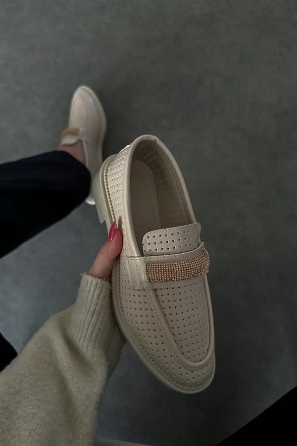 Pensa Bej Cılt Delık Detaylı Taşlı Kadın Loafer Ayakkabı