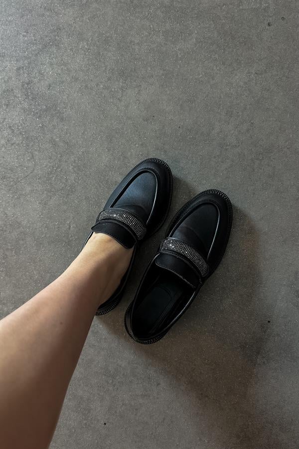Pensa Sıyah Cılt Taşlı Kadın Loafer Ayakkabı
