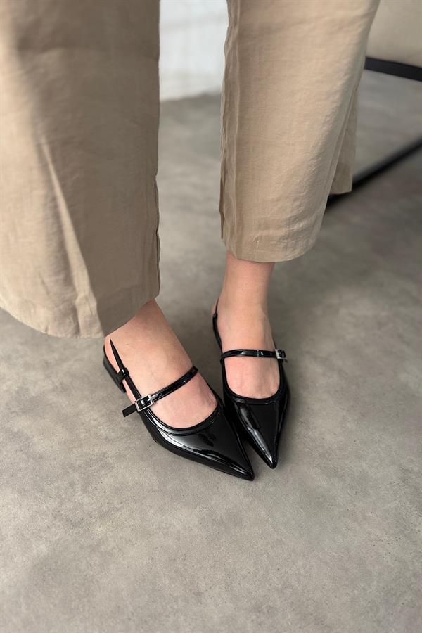 Plen Siyah Rugan Biye Detaylı Kadın Babet