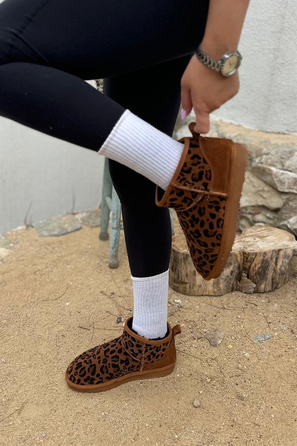 Prag Taba Hakiki Deri Kürklü Kadın Bot